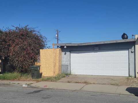 1443 Parsons AVE, SALINAS, CA 93906