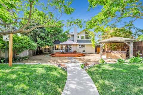 18 Linden RD, WATSONVILLE, CA 95076