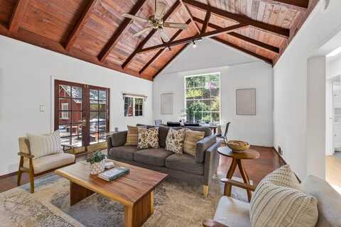 11 Southbank RD, CARMEL VALLEY, CA 93924