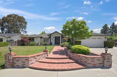 12057 Country Squire LN, SARATOGA, CA 95070