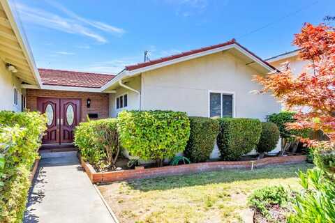 1135 Elmsford DR, CUPERTINO, CA 95014