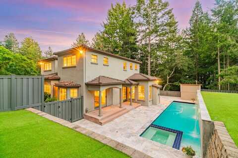 18 Ridgecrest LN, Scotts Valley, CA 95066