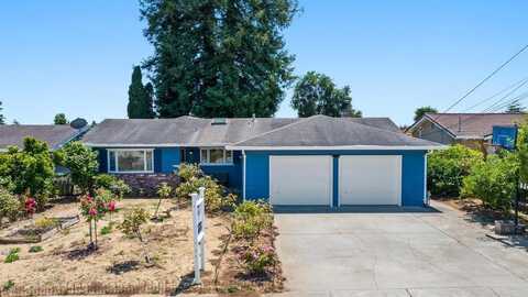 21 Karen DR, WATSONVILLE, CA 95076