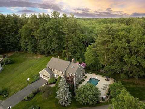 10 Reinsway Circle, Westford, MA 01886