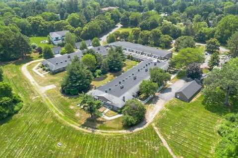 75 Page Rd, Bedford, MA 01730
