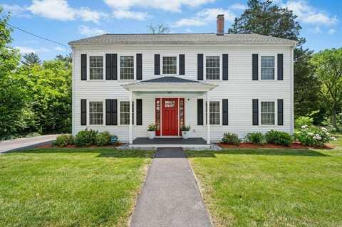 26 Brooks St, Upton, MA 01568