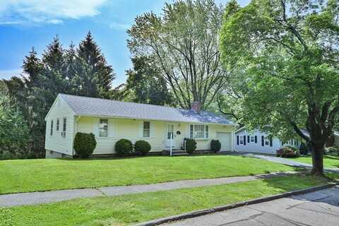 27 Pine Tree Dr, Worcester, MA 01609