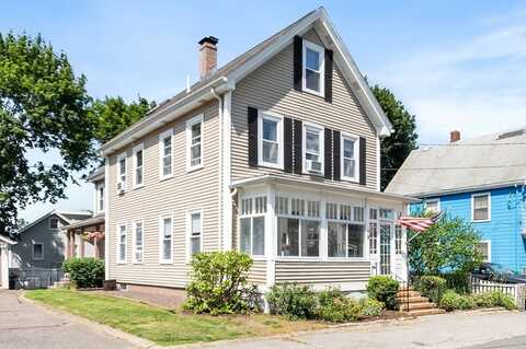 19 Franklin St, Wakefield, MA 01880