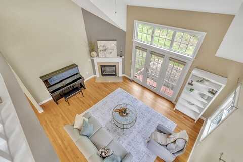 1 Chase Path, Acton, MA 01720