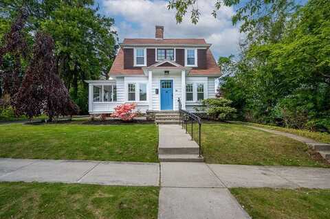 47 Brighton Rd, Worcester, MA 01606