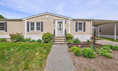 89 Celebration Cir, Chicopee, MA 01020