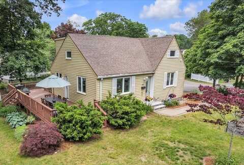165 West St, Randolph, MA 02368