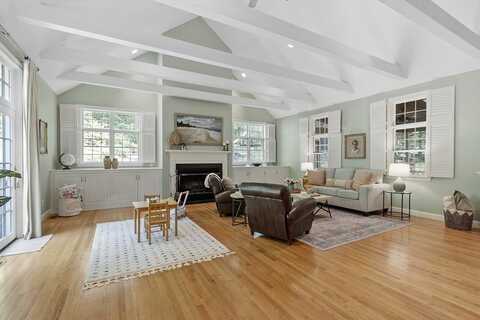 62 Waite Rd, Boxborough, MA 01719