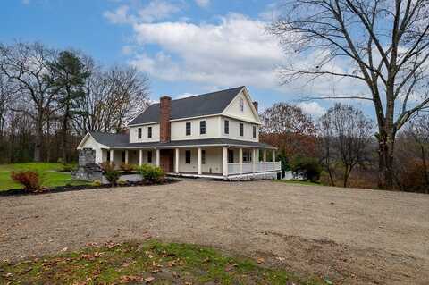 853 Oxford St S, Auburn, MA 01501