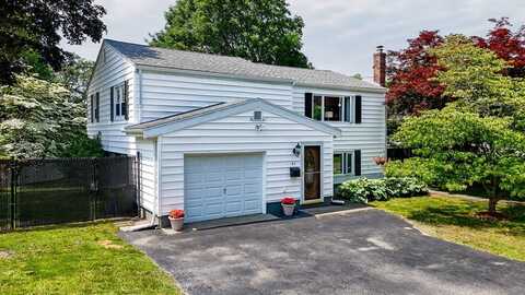 41 Fairchild Ave, Saugus, MA 01906