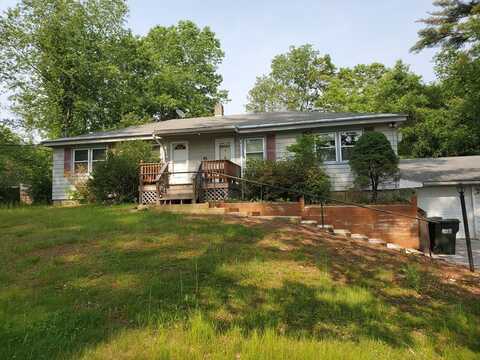 156 Old Webster Rd, Oxford, MA 01540