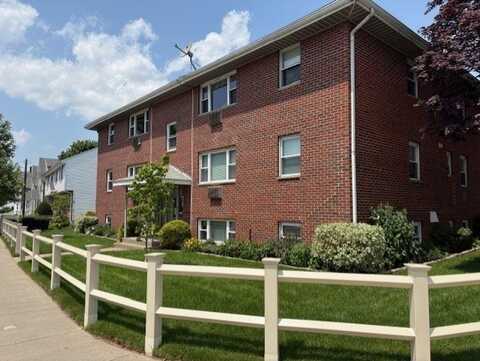 189 River St, Waltham, MA 02453