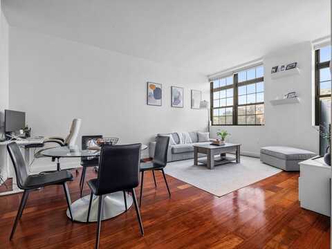 150 Cambridge St, Cambridge, MA 02141