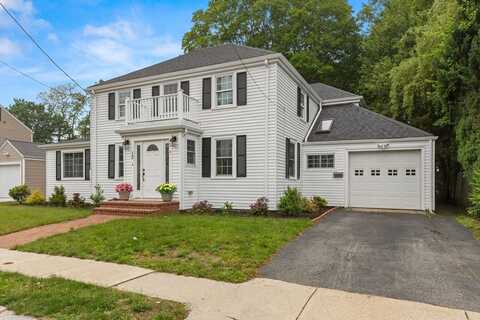 10 Sunset Rd, Salem, MA 01970