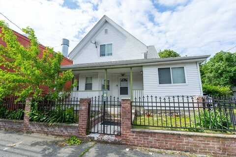 12 Charles St, Brockton, MA 02301