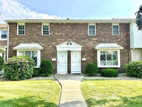 308 Blisswood Village Dr, Ludlow, MA 01056