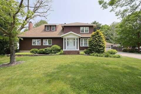 185 South St, Plainville, MA 02762