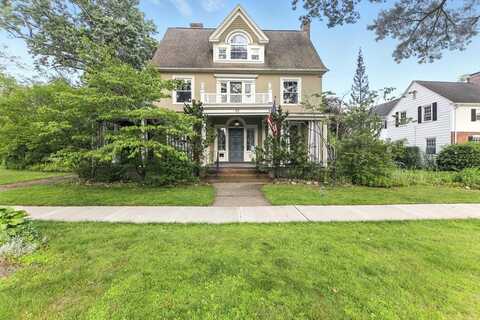 95 South Park Ave, Longmeadow, MA 01106