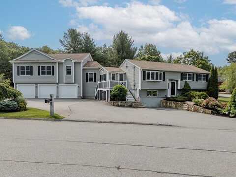 13 Lantern Lane, Billerica, MA 01821