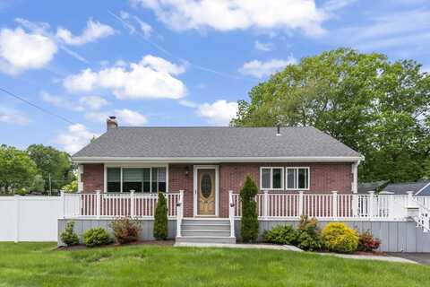 76 Maplewood Cir, Brockton, MA 02302