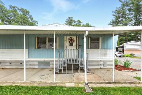 404 Southwick Rd, Westfield, MA 01085
