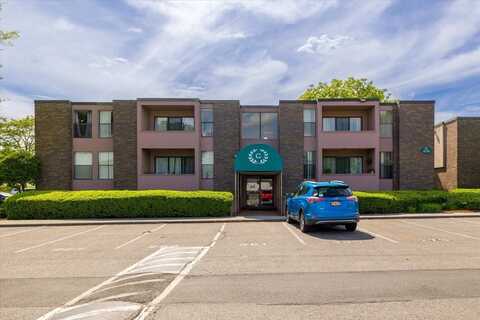 44 Shrewsbury Green Dr, Shrewsbury, MA 01545