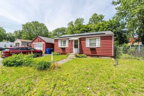 82 Redfern Drive, Springfield, MA 01109