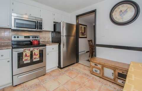 32 Spencer Rd, Boxborough, MA 01719