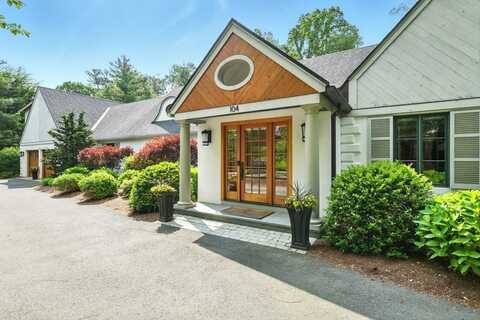 104 Ardsley Rd, Longmeadow, MA 01106