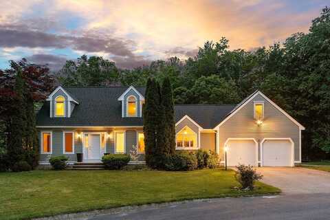 7 Humiston Circle, Westford, MA 01886