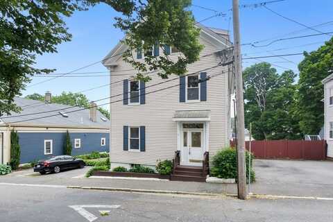 11 Barr St, Salem, MA 01970