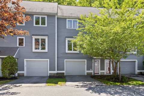 10 Country Hill Ln, Haverhill, MA 01832