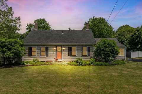 186 White St, Raynham, MA 02767