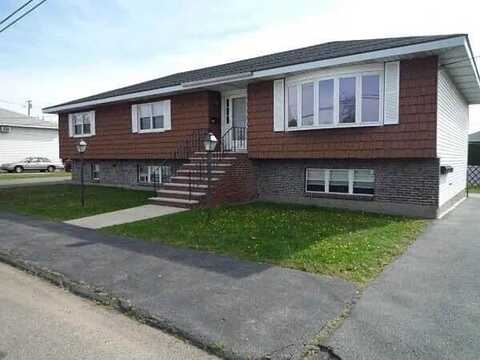 14 Michael Rd, Revere, MA 02151