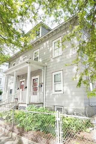 27 Bourne St, Lowell, MA 01852