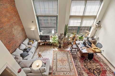 200 Market St, Lowell, MA 01852
