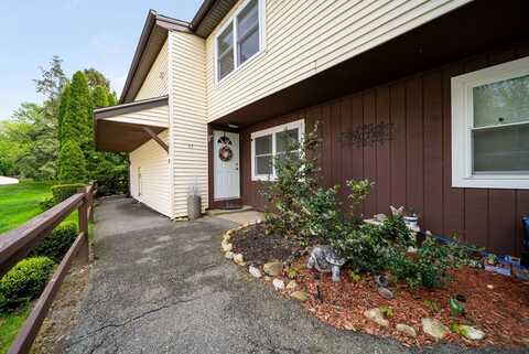 27 Mason Ct, Amesbury, MA 01913
