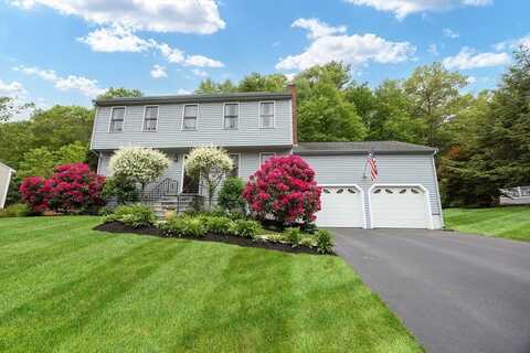 36 Hammond Rd, Hopedale, MA 01747
