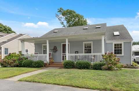 9 S Shore Ave, Peabody, MA 01960