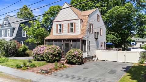 42 Perkins St, Stoneham, MA 02180