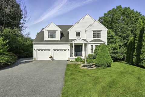 74 Fenwick St, Framingham, MA 01701