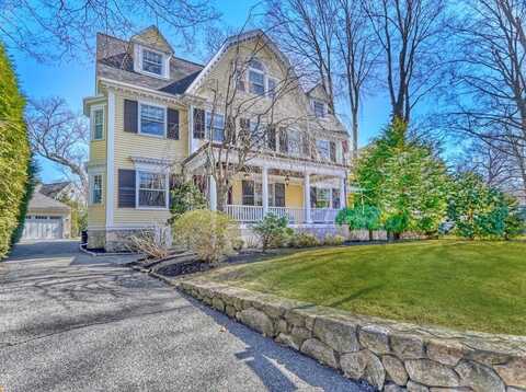 10 Sheffield Road, Winchester, MA 01890