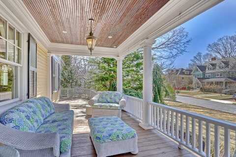 10 Sheffield Road, Winchester, MA 01890