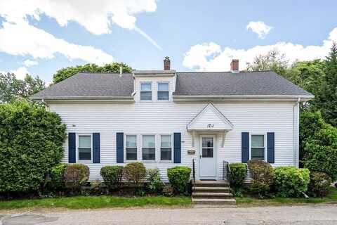 17-1 Parkers Ln, Waltham, MA 02453