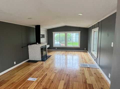 751 Washington St, Auburn, MA 01501
